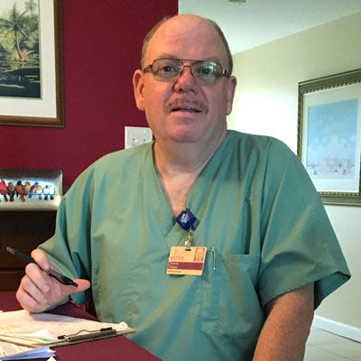 A Day in the Life of a Male Hospice Nurse | VITAS Healthcare